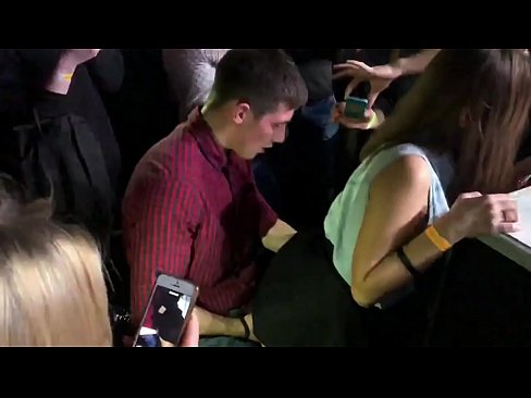 ❤️ Ҷинси воқеӣ дар клуби шабонаи Русия. Духтари 18-солаи рус дар мақъад ва мањбал дар клуби шабона сих дод Порнои мақъад дар tg.porn33.top